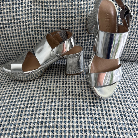 Shoes - Picture 1 of 2